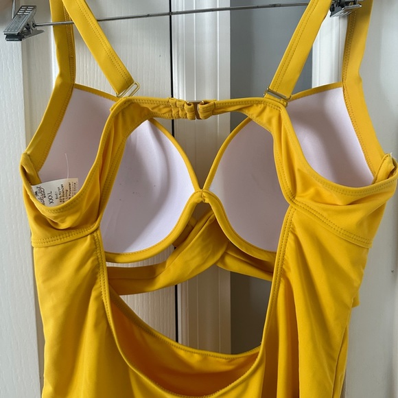 BEACH JOY - YELLOW ONE PIECE SWIMSUIT - Picture 4 of 6